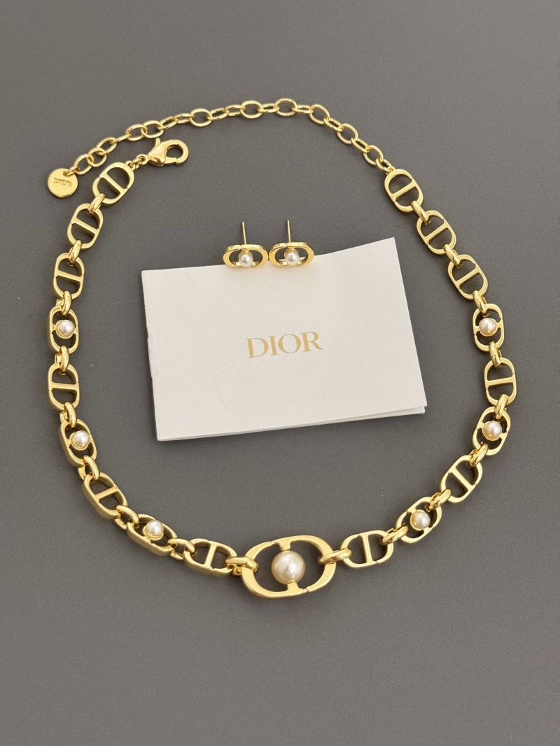 chr1st1an D10r necklaces